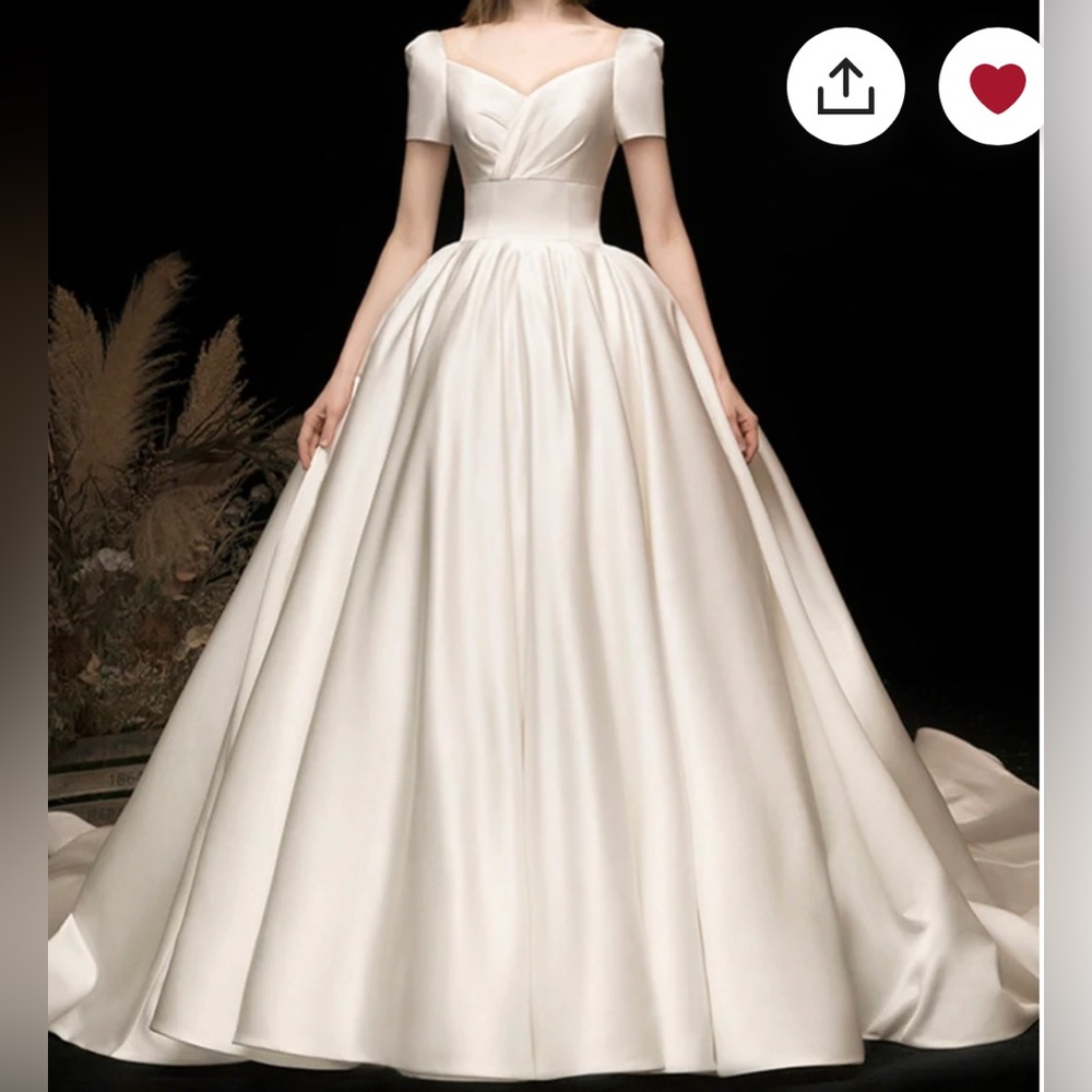 Satin bridal wedding dress new/never worn